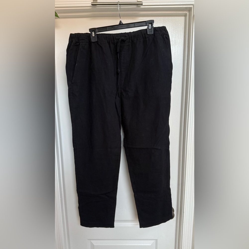 Goodlife Men's Black Chino Pants